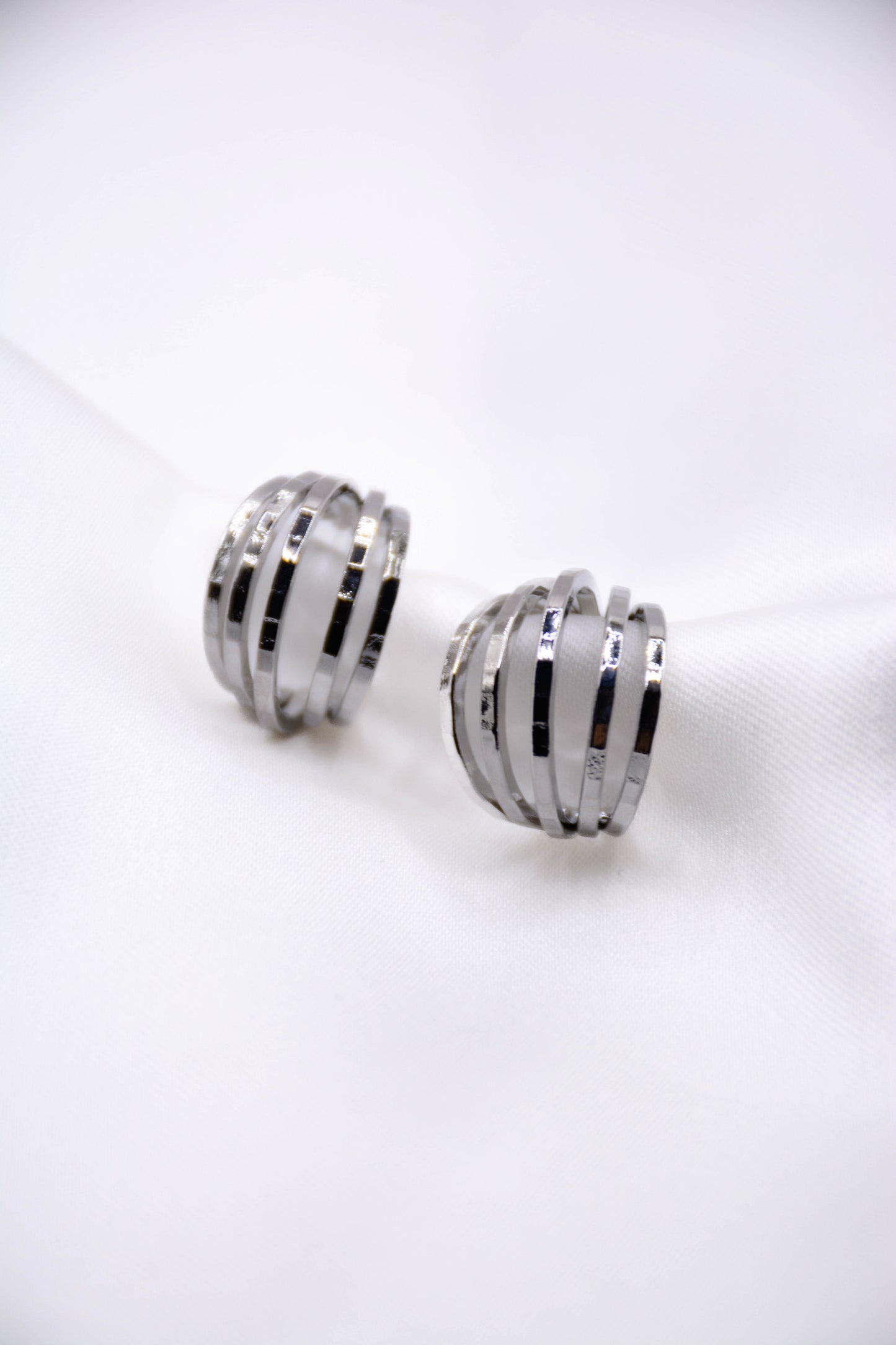 LAURA EARRINGS