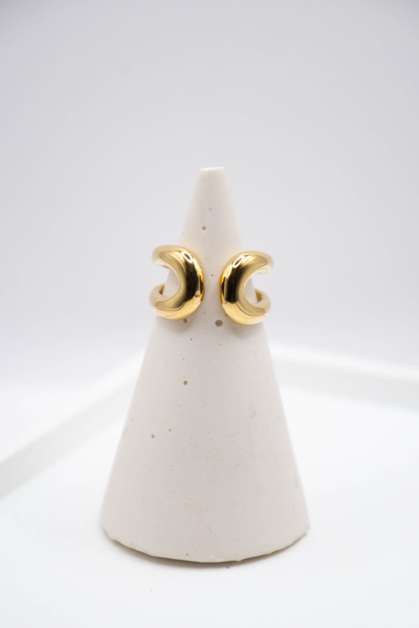 LAVAIA RING