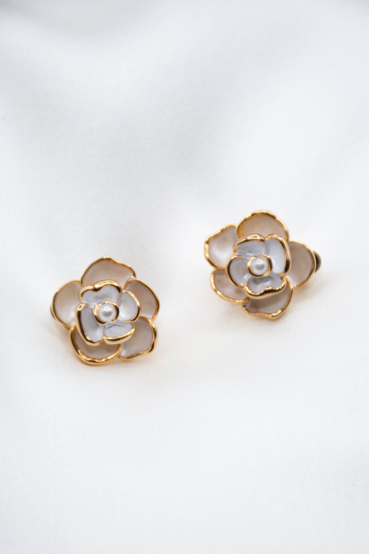 VAILA EARRINGS