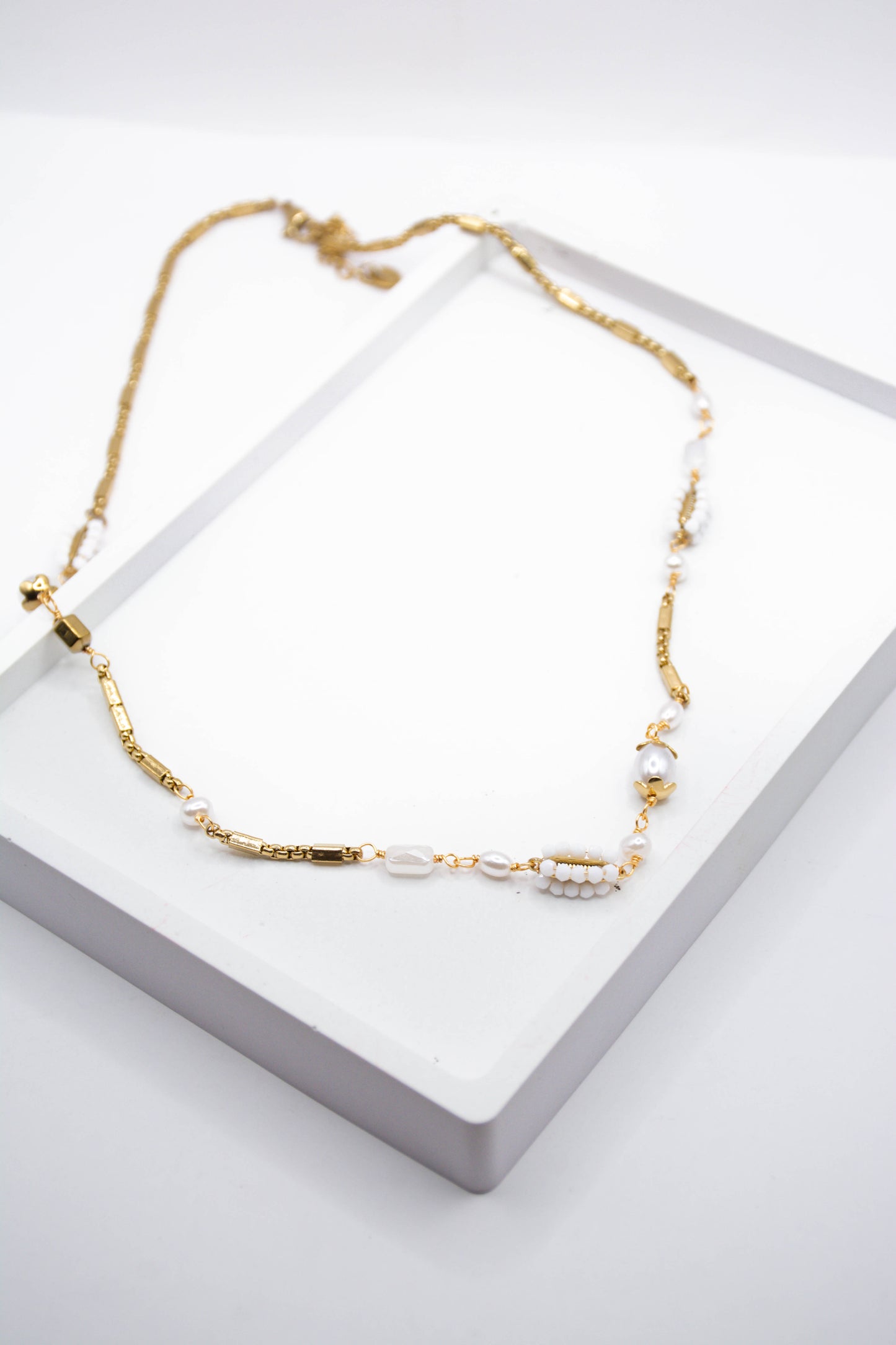 ISOLDE NECKLACE