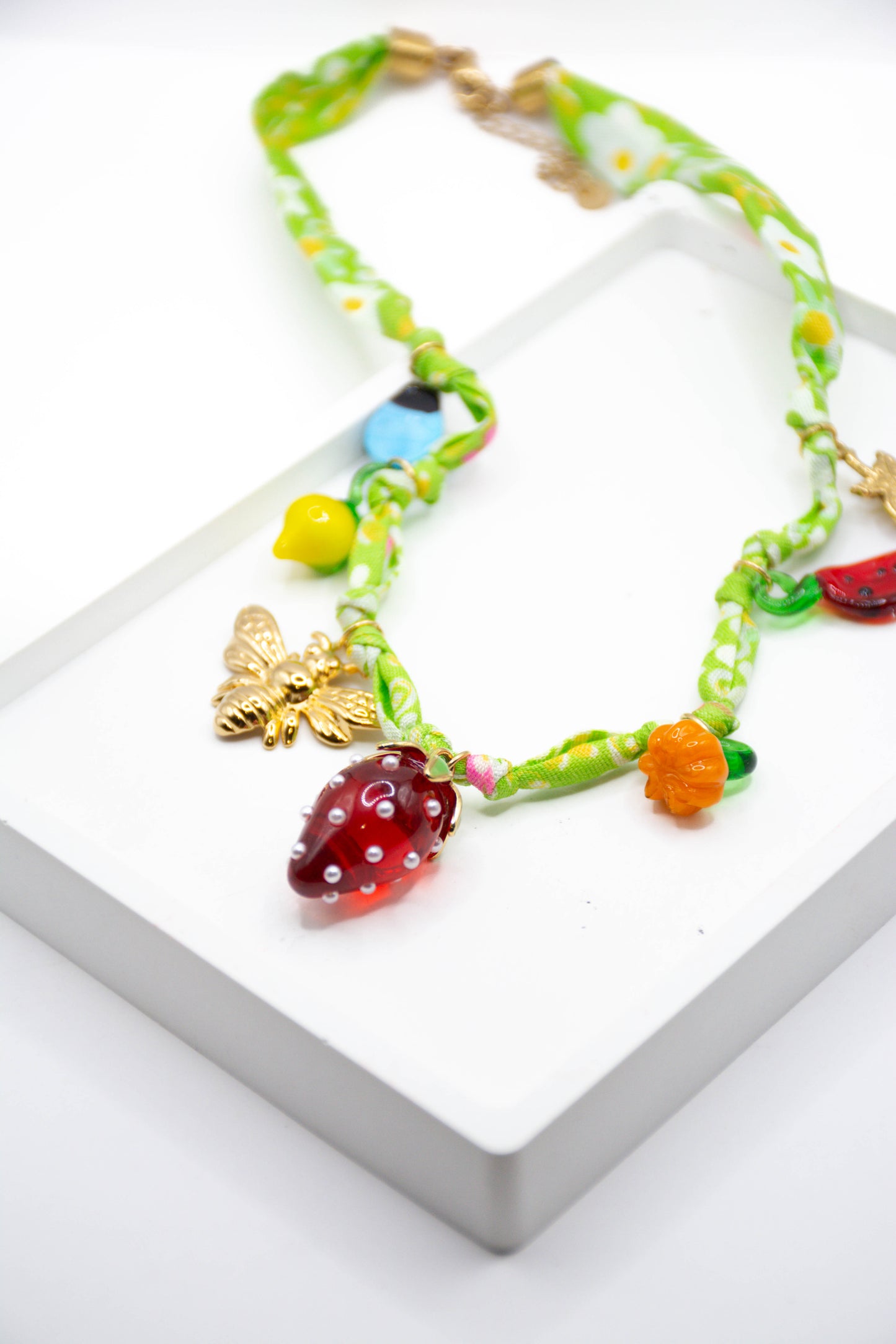 ORELIA NECKLACE