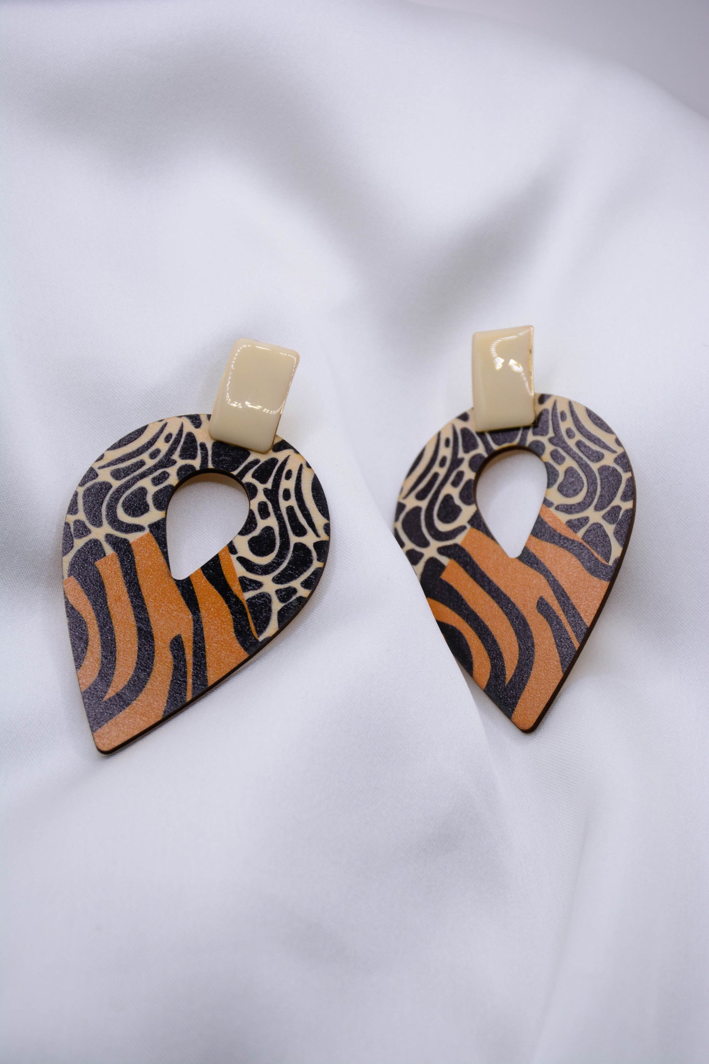 AVA EARRINGS