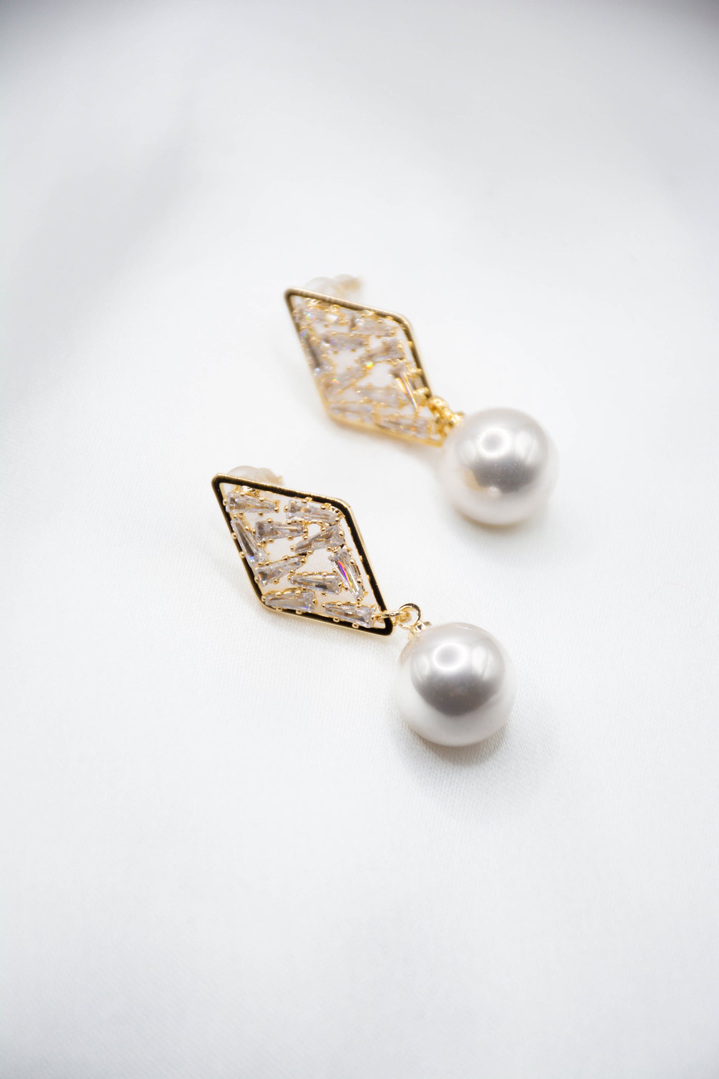 VICTORIA EARRINGS