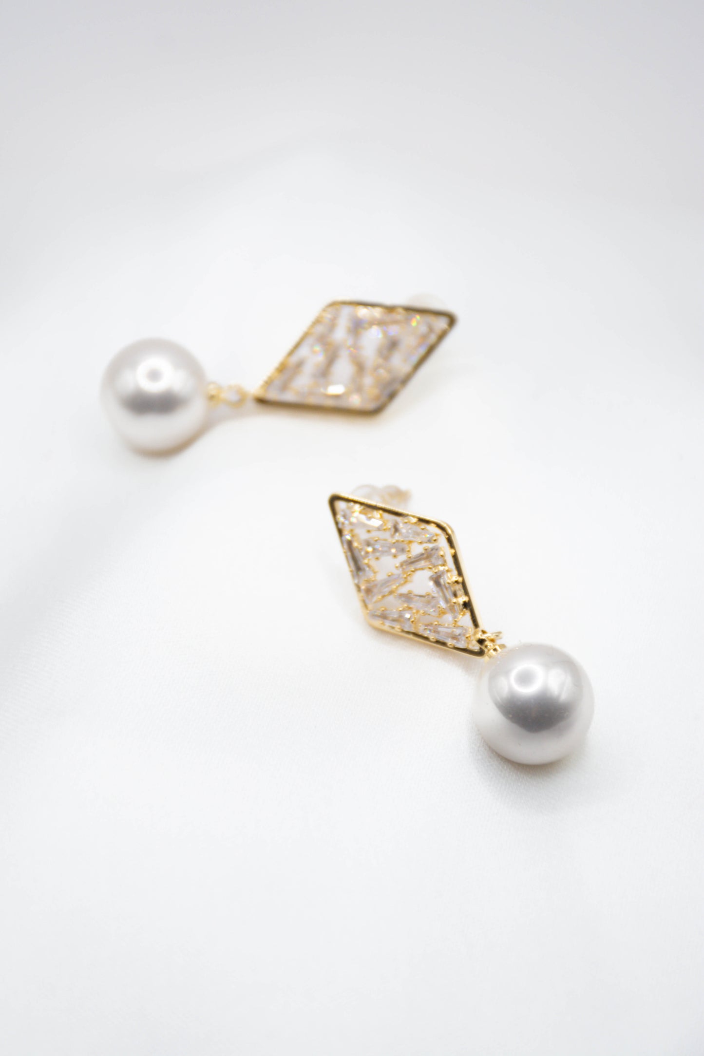 VICTORIA EARRINGS
