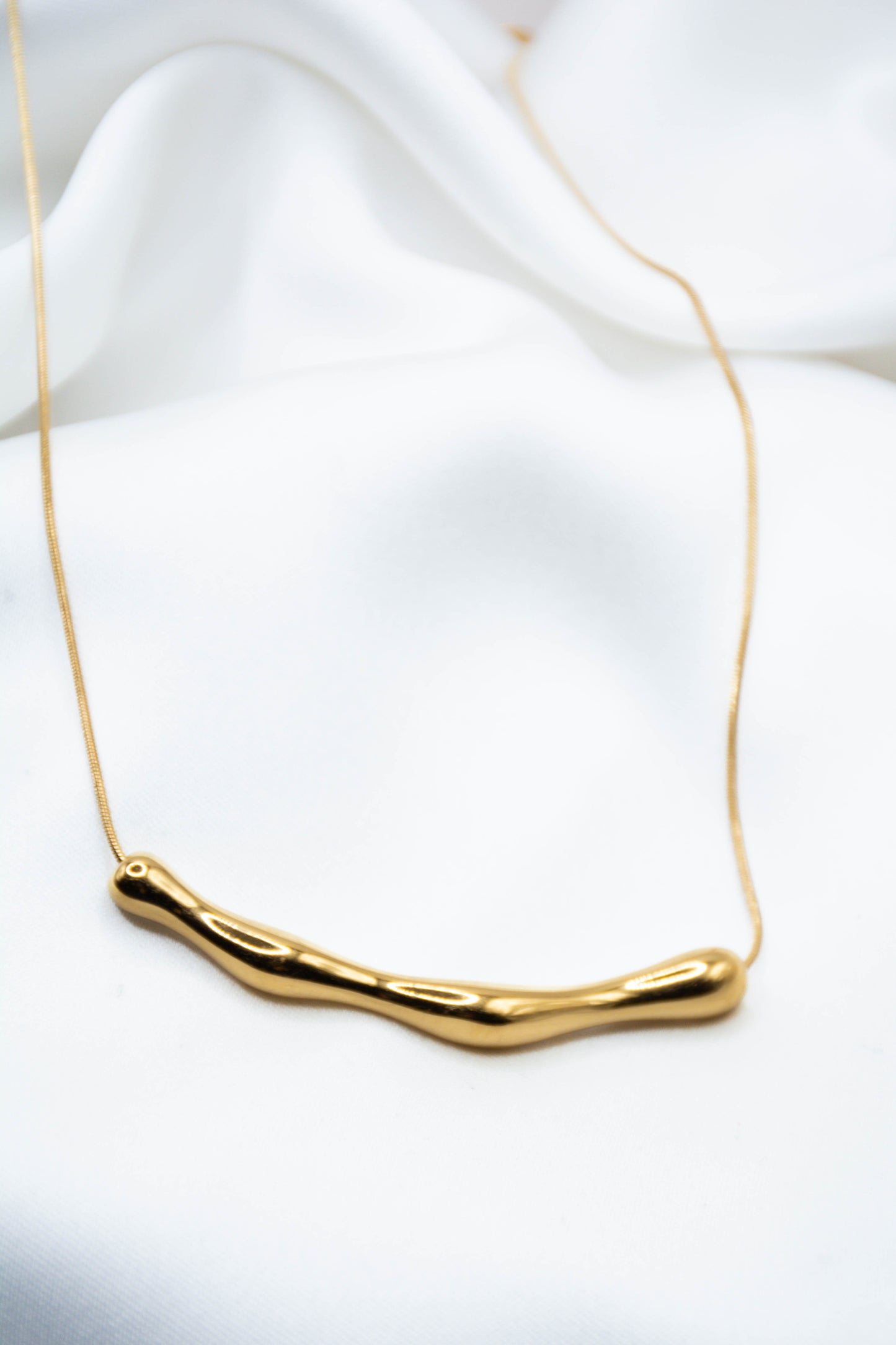 BIANCA NECKLACE