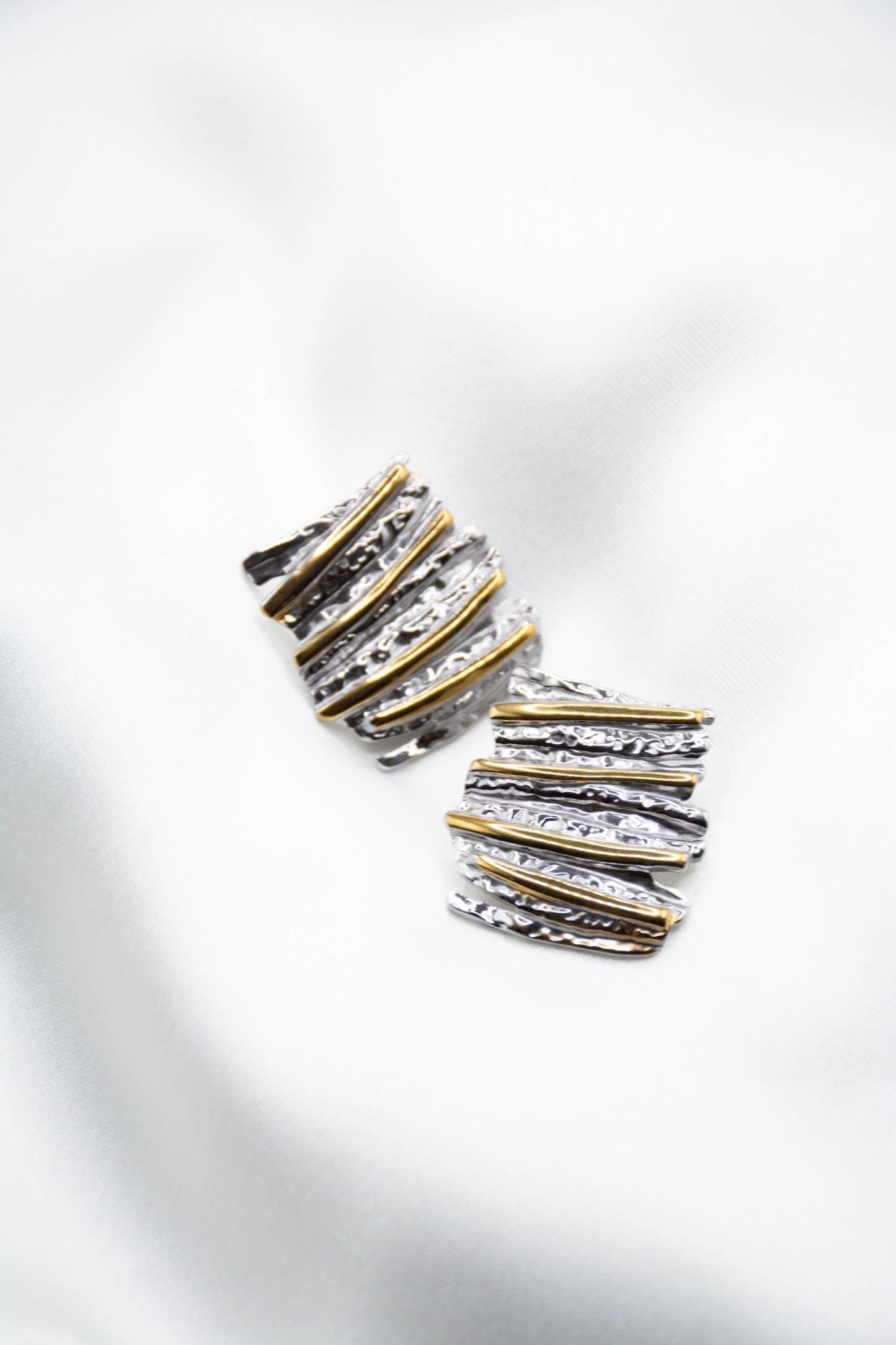 IRIDES EARRINGS