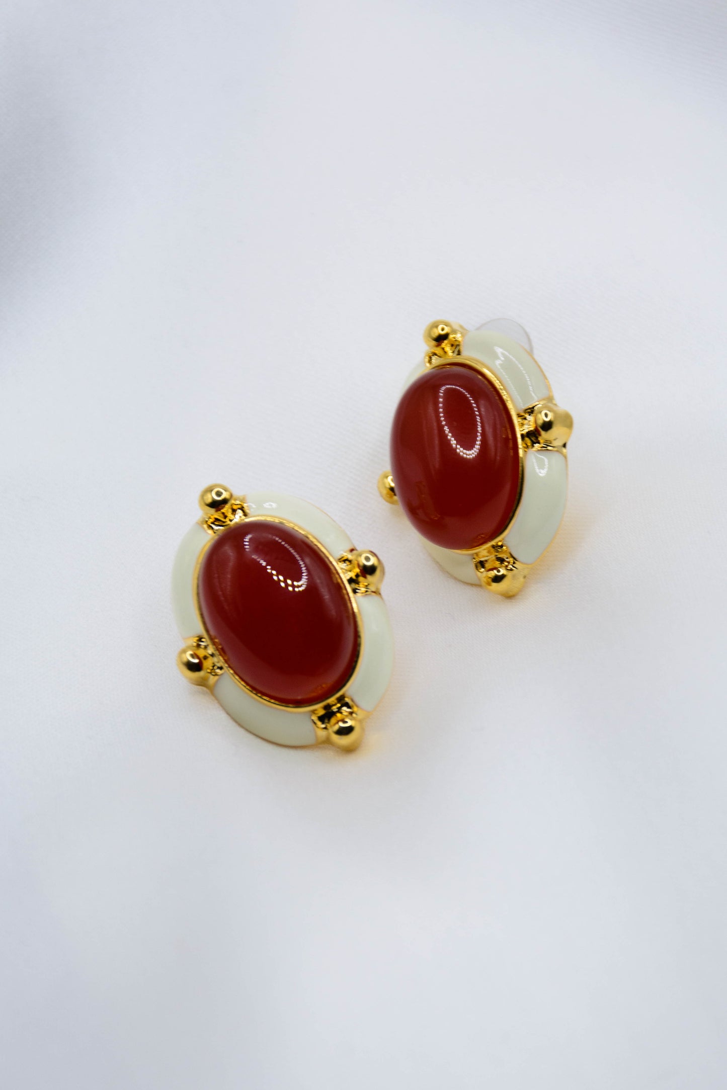 VICTORIA EARRING