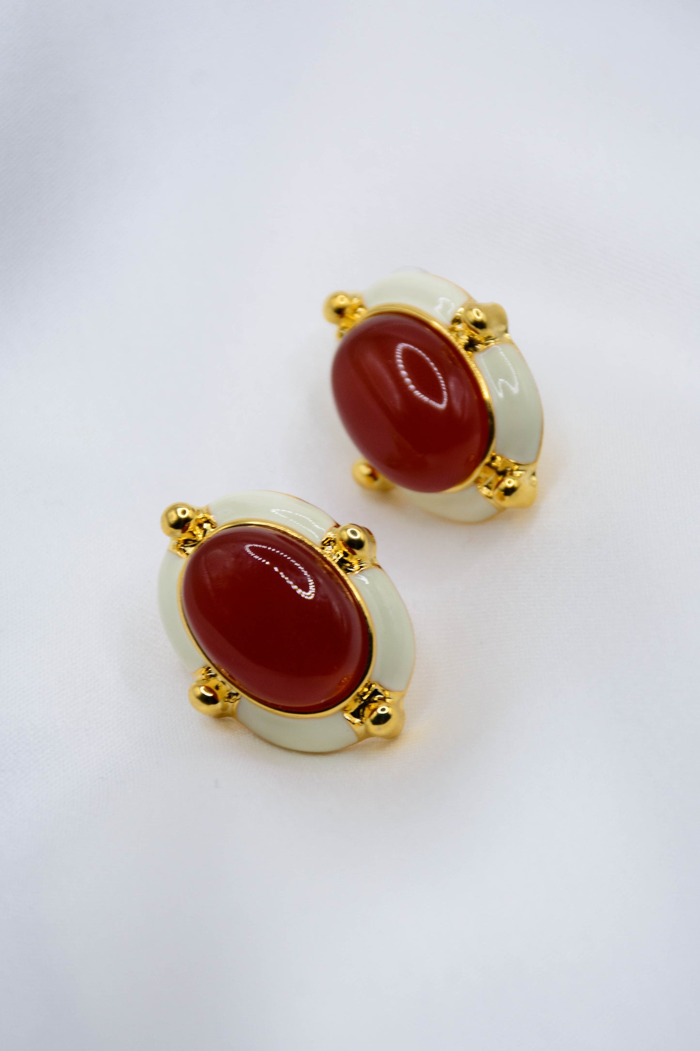 VICTORIA EARRING