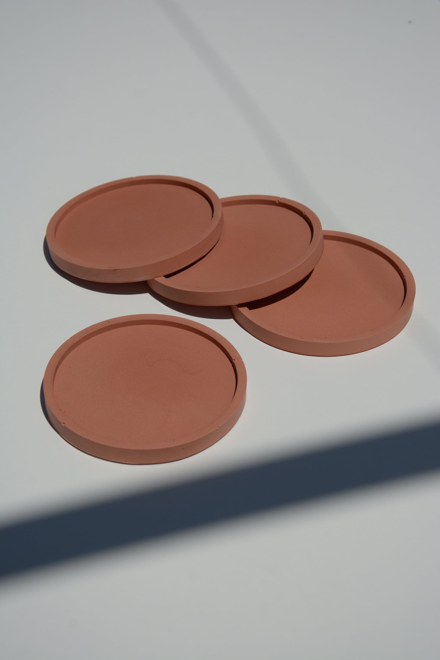 ROUND SET